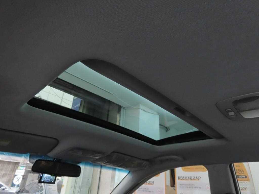 KIA Carens 2011 Plateado - Importación desde Corea - HF Imports Iquique - Foto 18