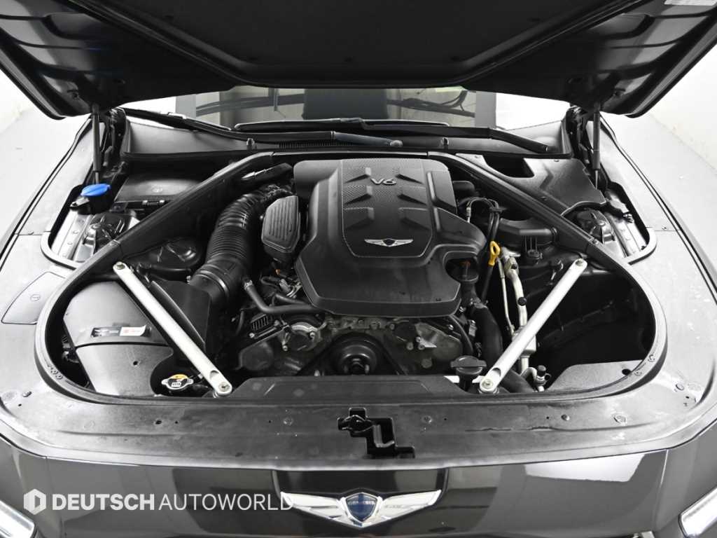 Genesis G90 - Vista 7