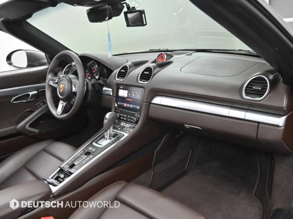 Porsche 718 - Vista 7