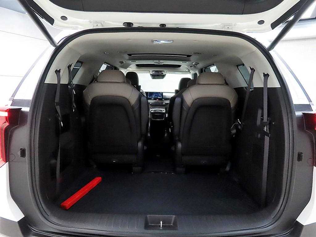 KIA Carnival 2025 Blanco - Importación desde Corea - HF Imports Iquique - Foto 18