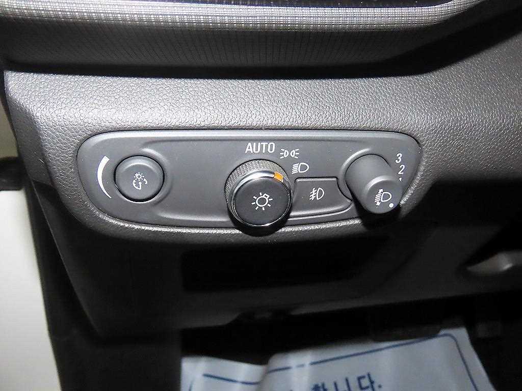 Chevrolet Trail Blazer 2022 Blanco - Importación desde Corea - HF Imports Iquique - Foto 14