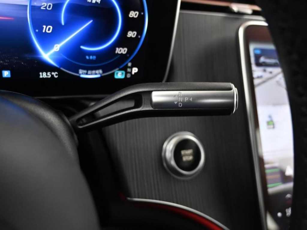 Mercedes Benz EQS - Vista 9