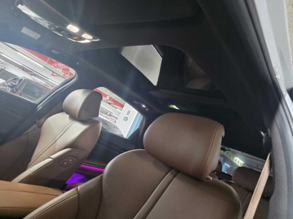 Genesis G80 - Vista 6