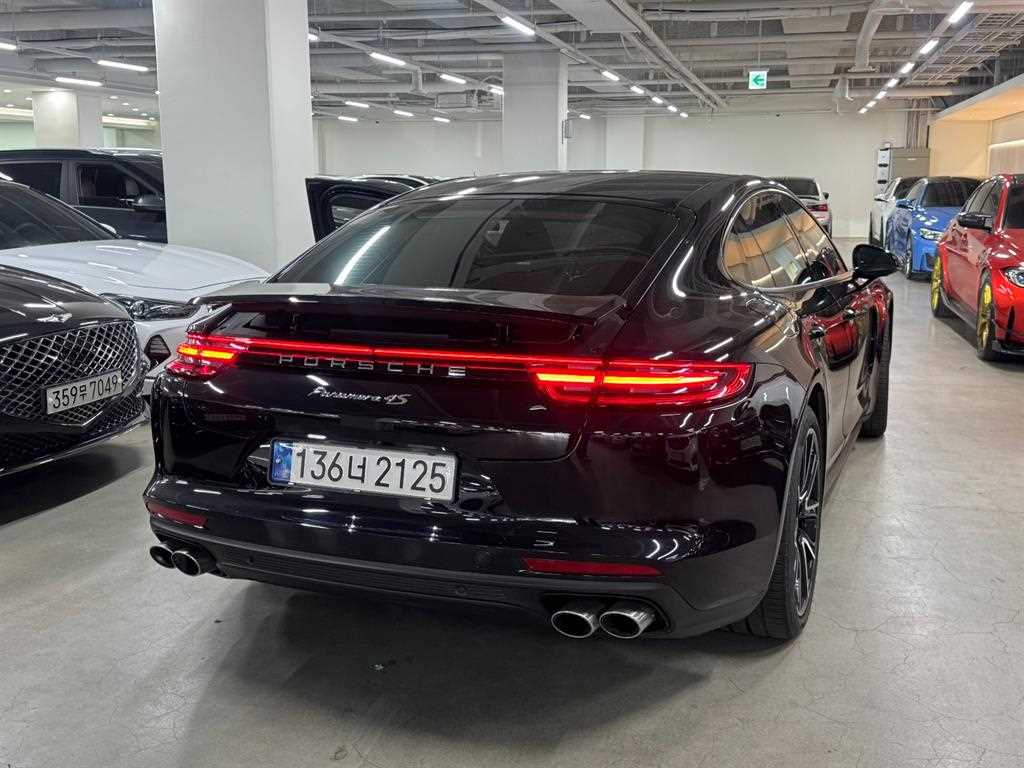 Porsche Panamera - Vista 6