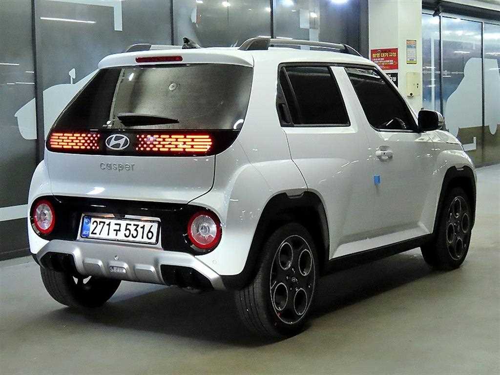 HYUNDAI Casper - Vista 4