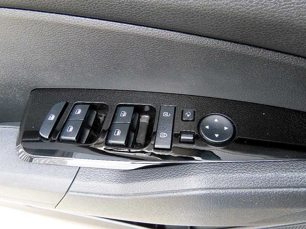 KIA Sportage - Vista 11