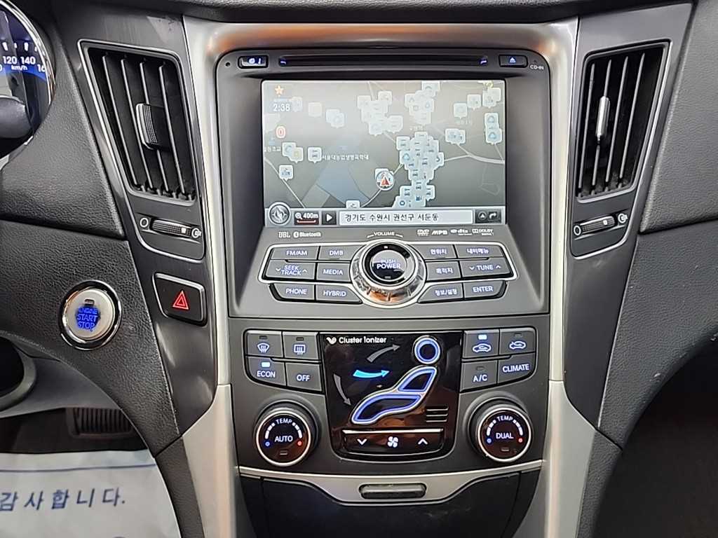 HYUNDAI Sonata - Vista 8