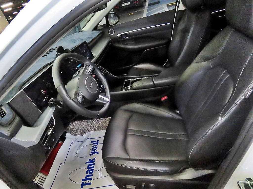 HYUNDAI Sonata - Vista 6