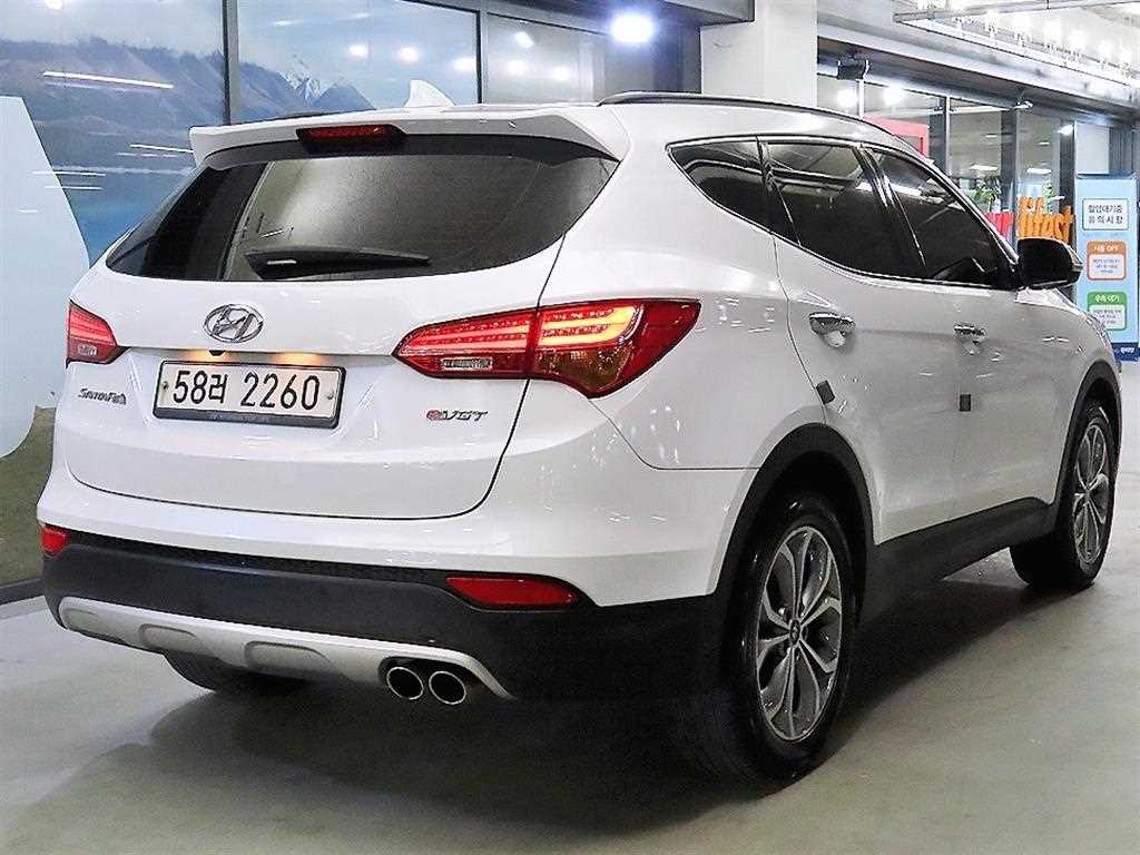 HYUNDAI Santa Fe - Vista 4