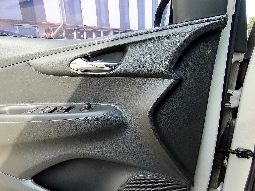 Chevrolet Spark - Vista 11