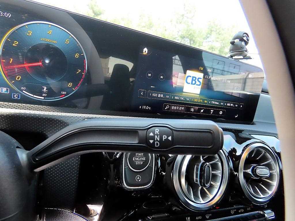 Mercedes Benz CLA Class - Vista 11