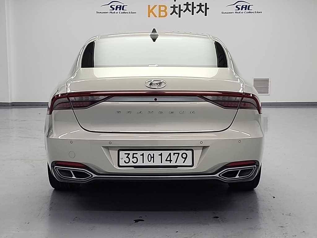 HYUNDAI Grandeur - Vista 3