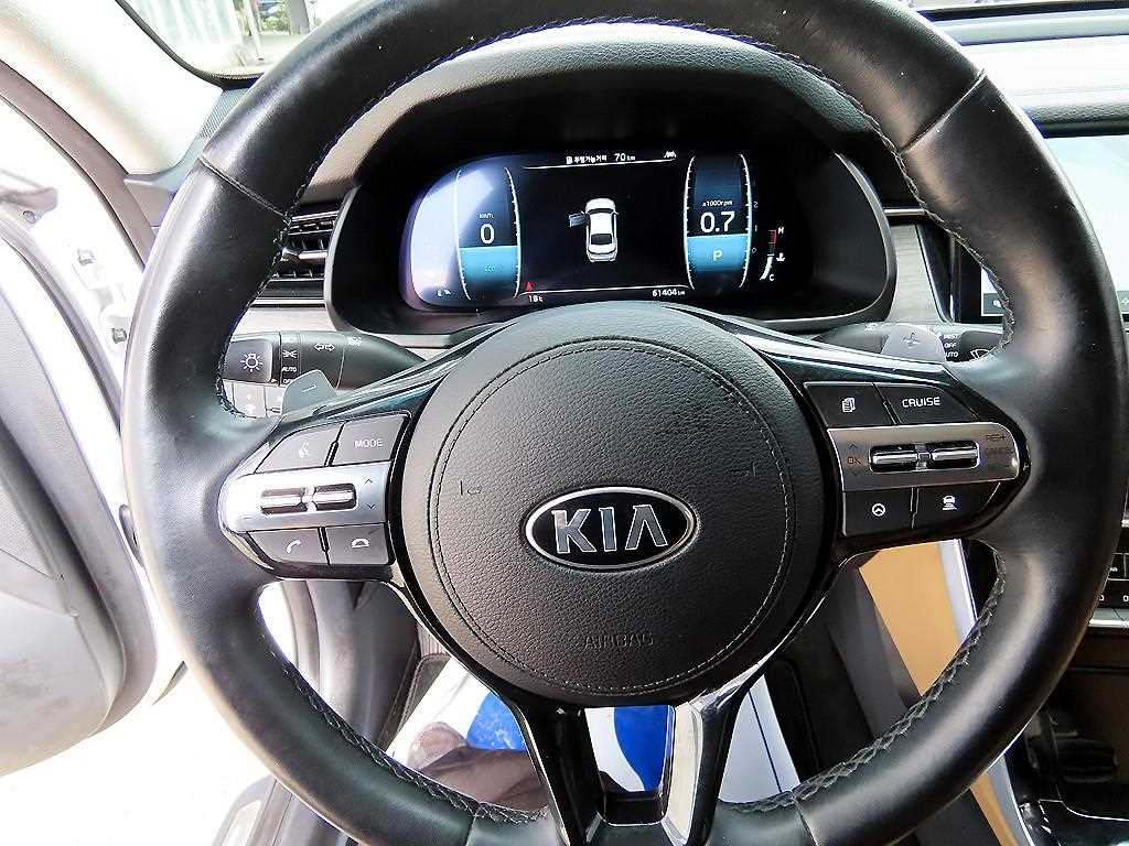 KIA K7 - Vista 8