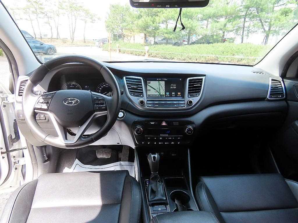 HYUNDAI Tucson - Vista 6