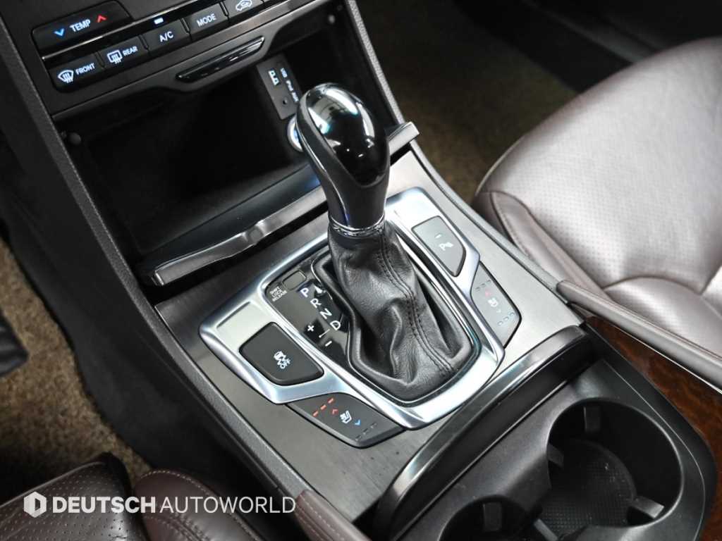 HYUNDAI Grandeur - Vista 9