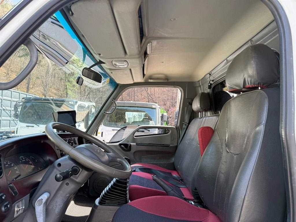 medium and large cargo truck 2013 Blanco - Importación desde Corea - HF Imports Iquique - Foto 16