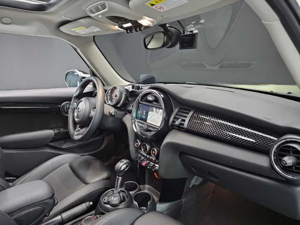 Mini Cooper 2019 the color of pearl - Importación desde Corea - HF Imports Iquique - Foto 17