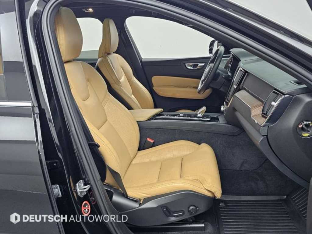 Volvo XC60 - Vista 10