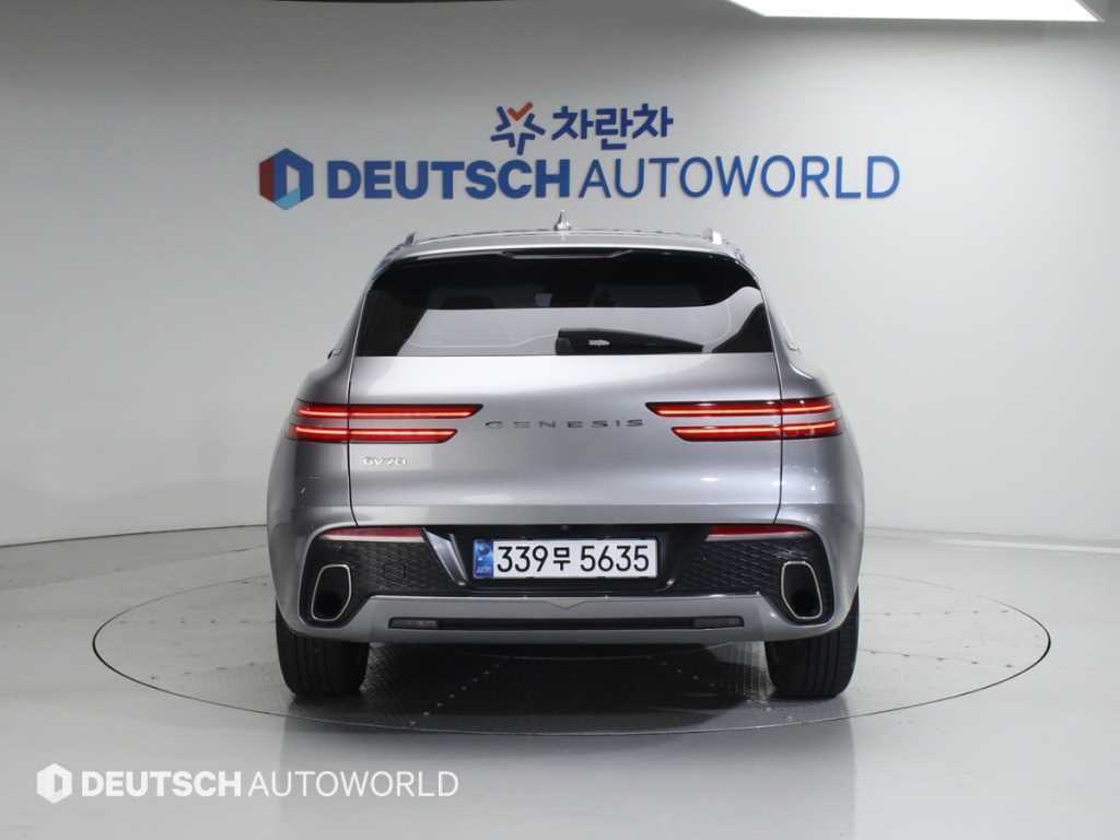 Genesis GV70 - Vista 4