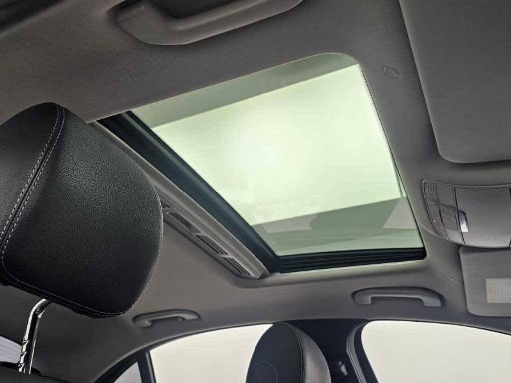 Mercedes Benz E class 2018 Negro - Importación desde Corea - HF Imports Iquique - Foto 18