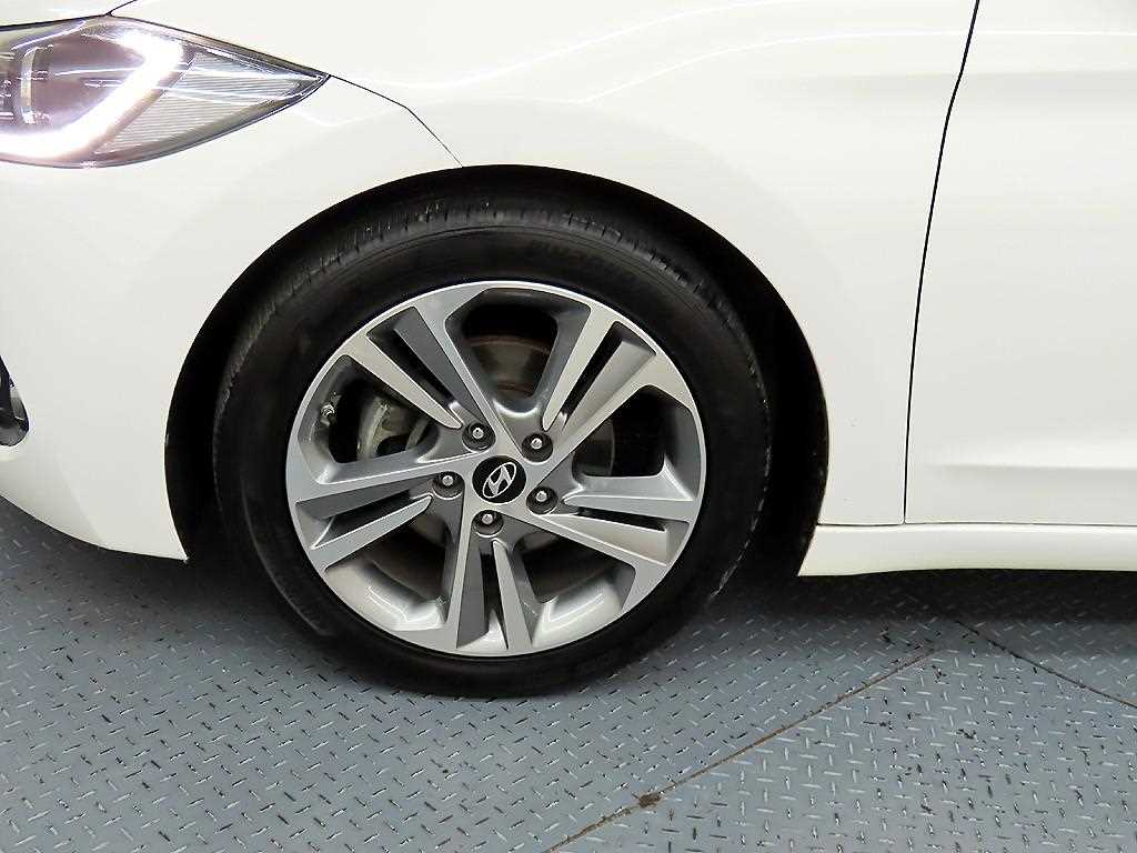 HYUNDAI Avante 2016 Blanco - Importación desde Corea - HF Imports Iquique - Foto 20