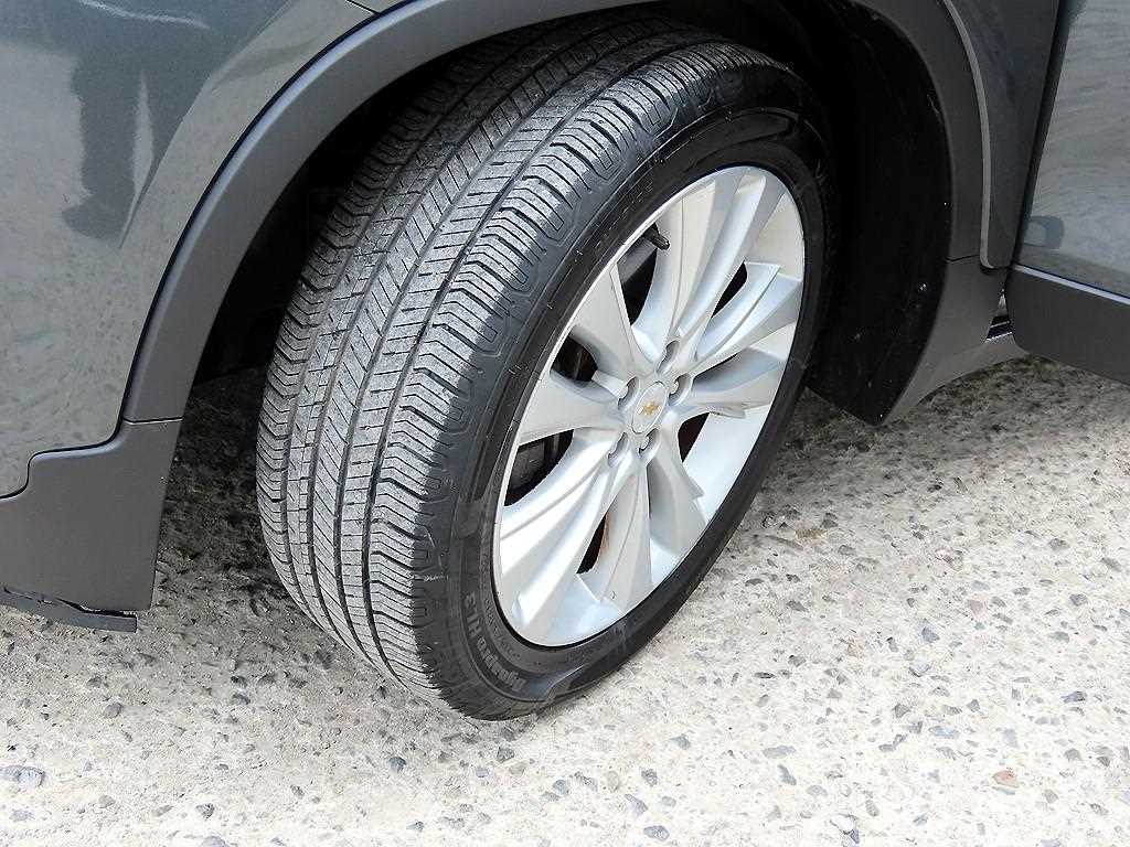 Chevrolet Trax 2017 Gris - Importación desde Corea - HF Imports Iquique - Foto 18