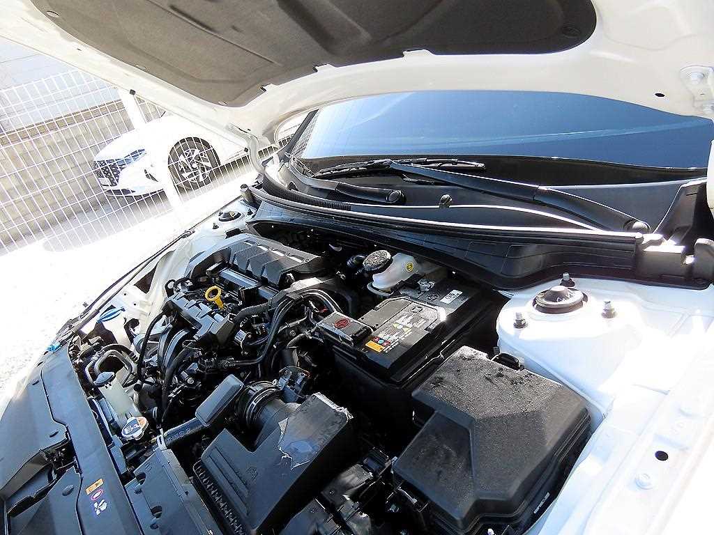 HYUNDAI Avante 2024 Blanco - Importación desde Corea - HF Imports Iquique - Foto 17