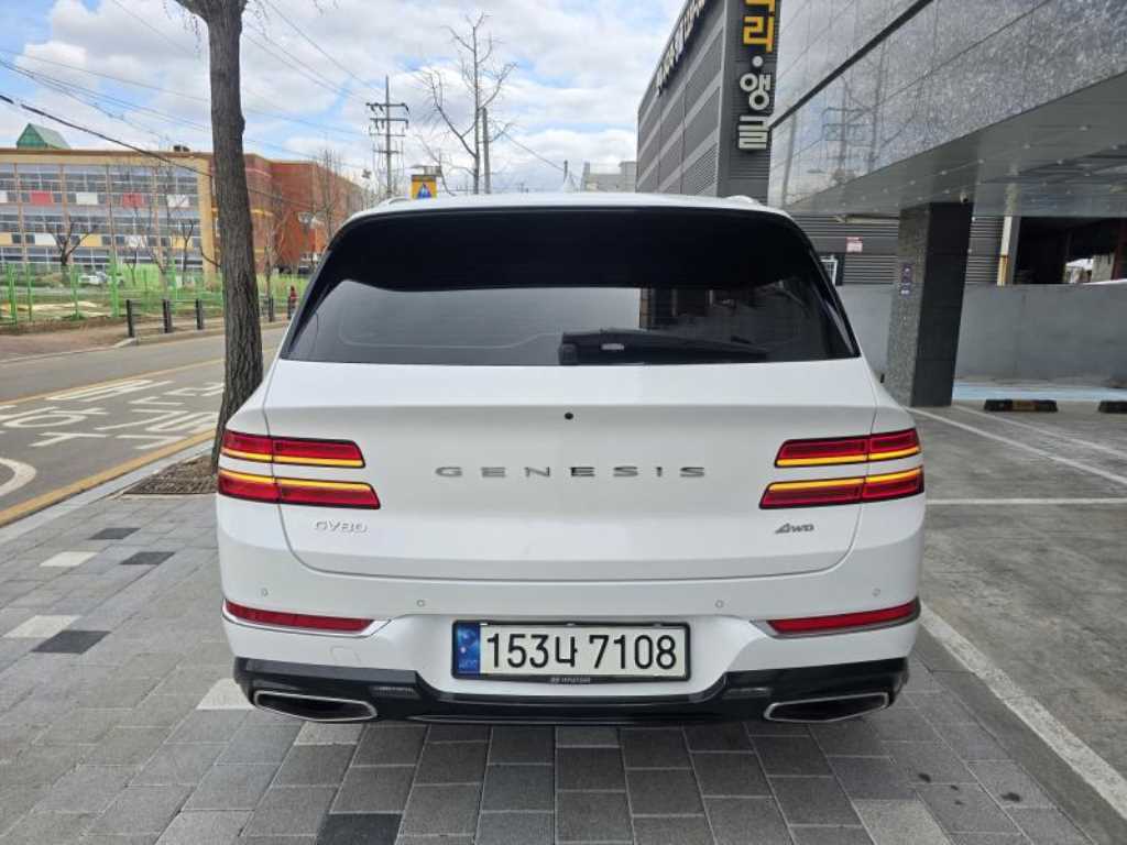 Genesis GV80 - Vista 5