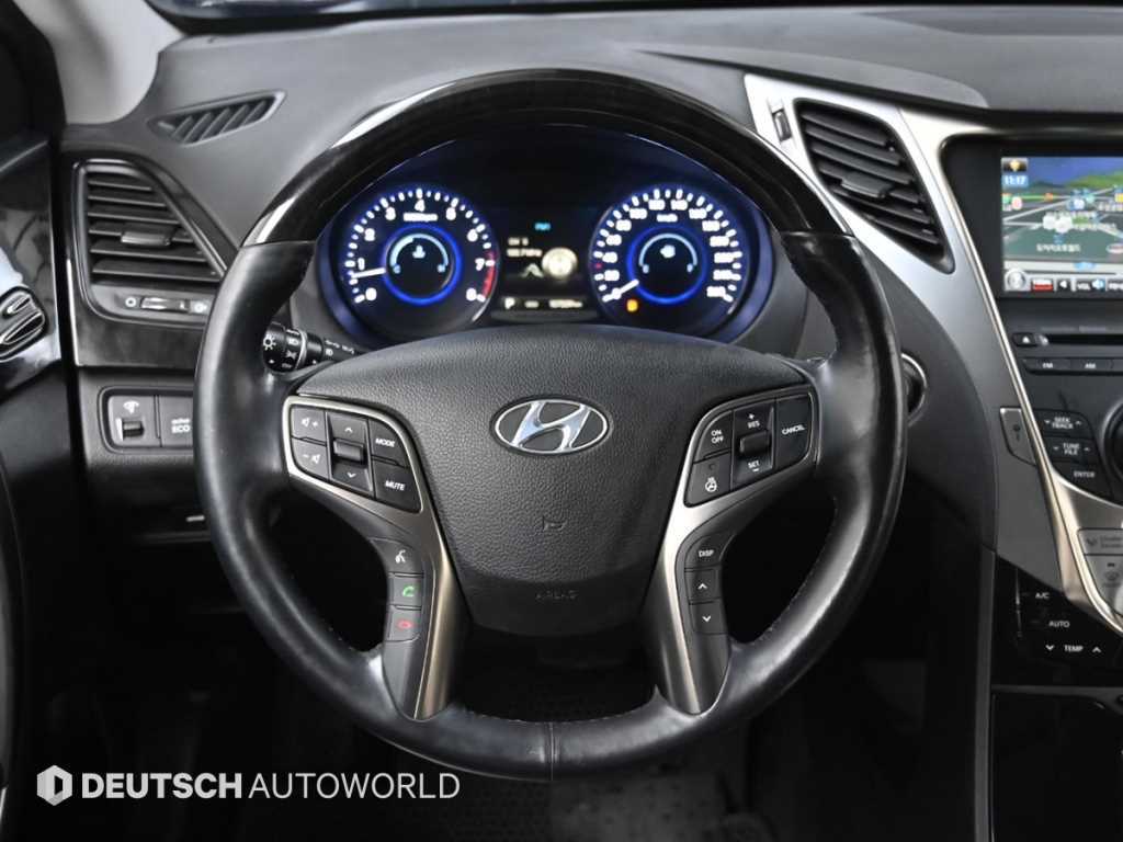 HYUNDAI Grandeur 2012 Negro - Importación desde Corea - HF Imports Iquique - Foto 13