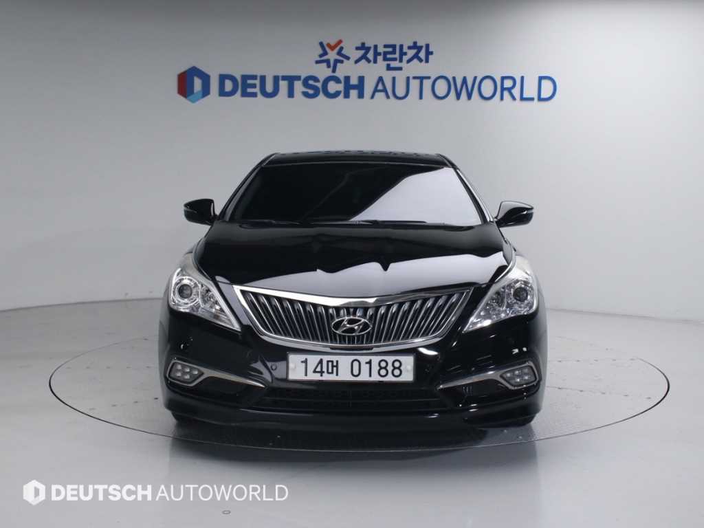 HYUNDAI Grandeur - Vista 3