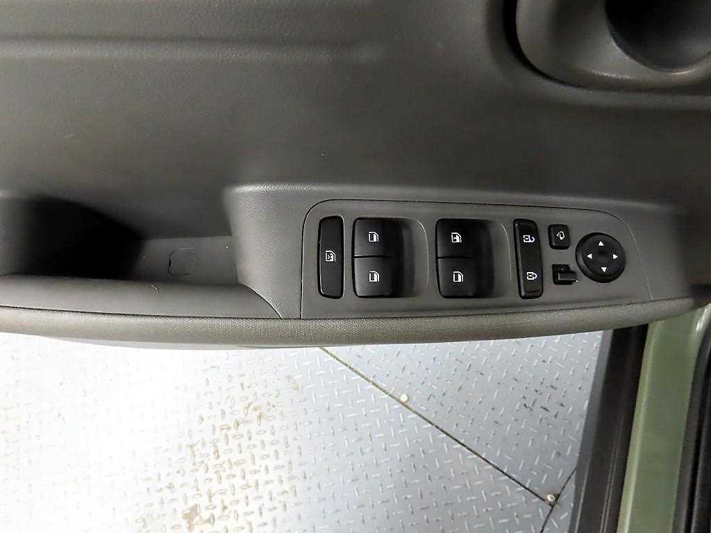 HYUNDAI Casper - Vista 11