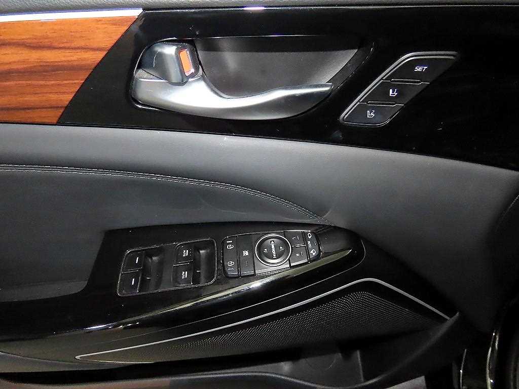 KIA K7 2017 Negro - Importación desde Corea - HF Imports Iquique - Foto 13