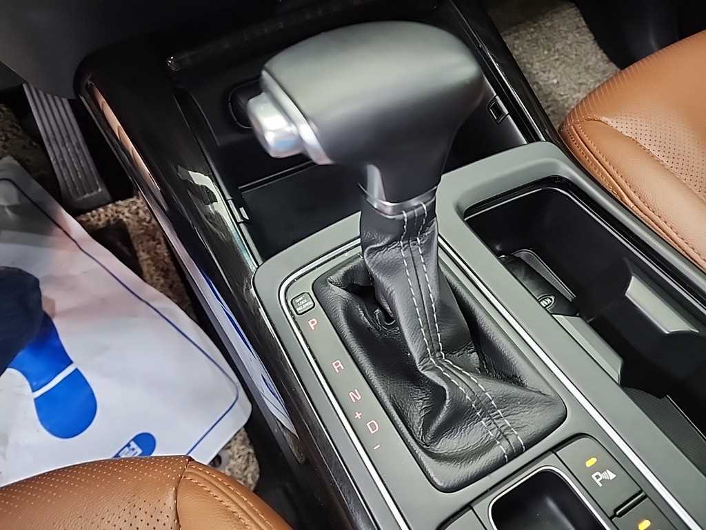 KIA Sorento - Vista 8