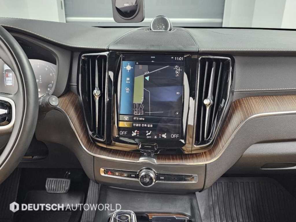 Volvo XC60 2021 Negro - Importación desde Corea - HF Imports Iquique - Foto 14