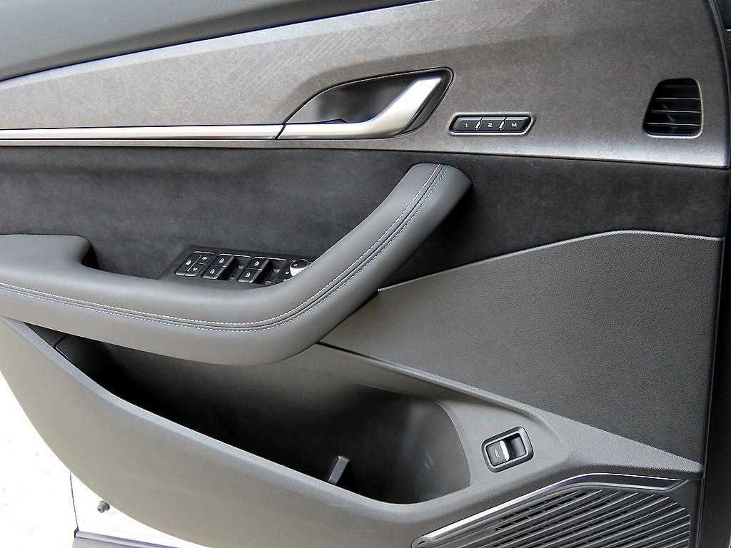 SAMSUNG Grand Koleos - Vista 12