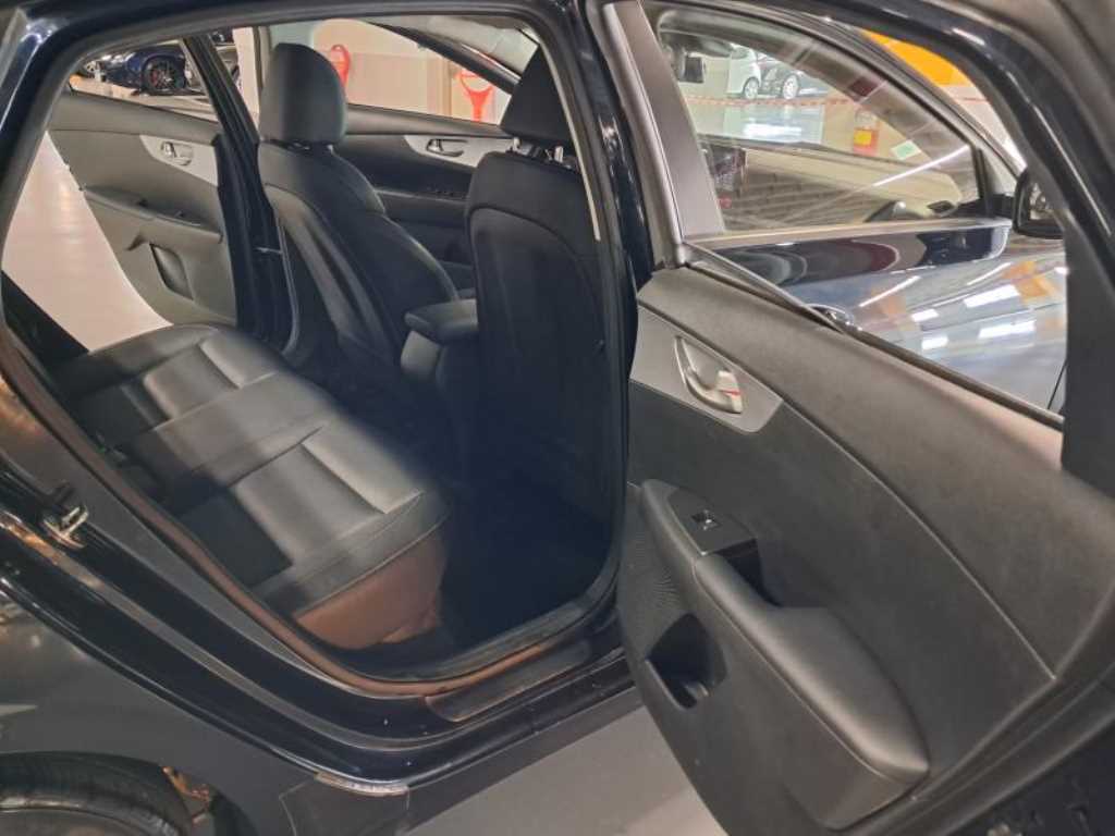 KIA K3 2022 Azul - Importación desde Corea - HF Imports Iquique - Foto 18