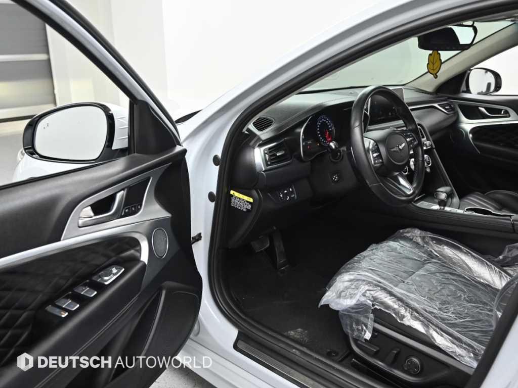 Genesis G70 - Vista 11