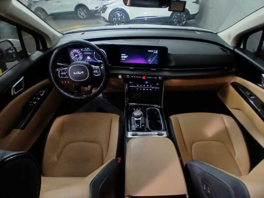 KIA Carnival - Vista 6