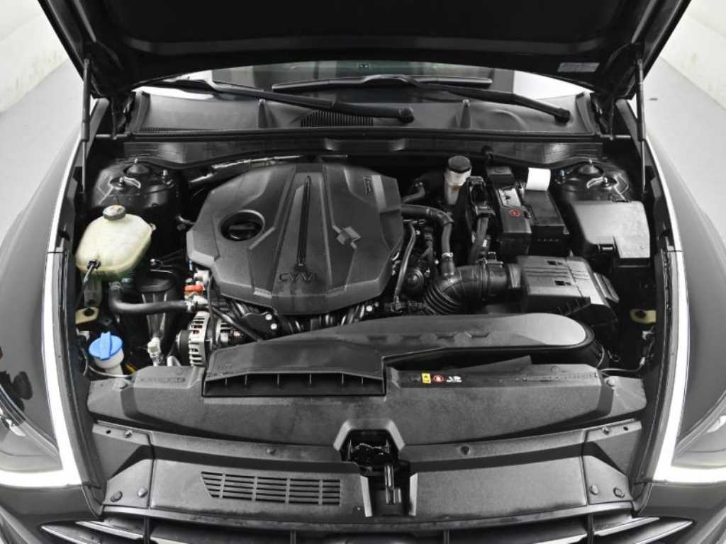 HYUNDAI Sonata - Vista 6