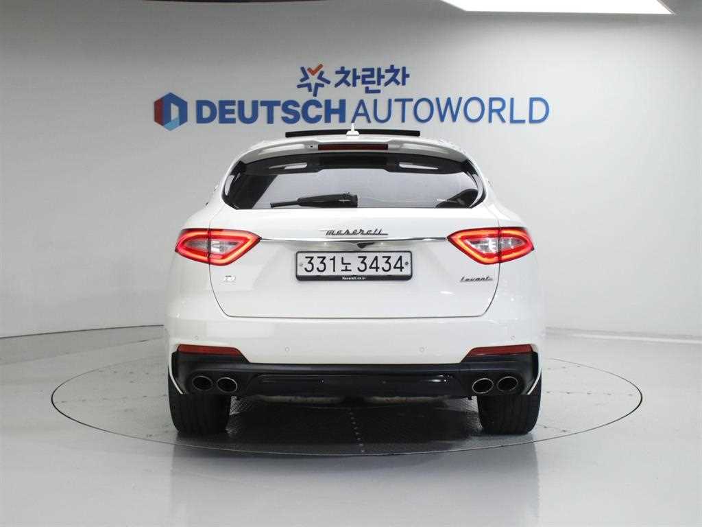 Maserati Levante - Vista 4