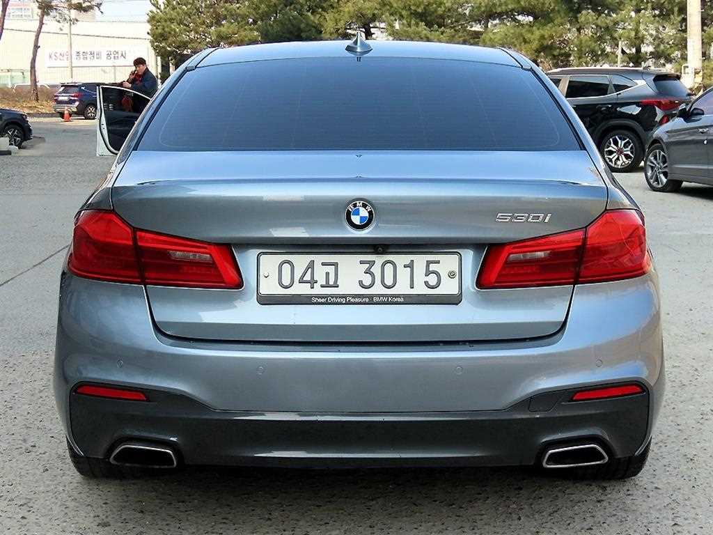 BMW 5 Series - Vista 4