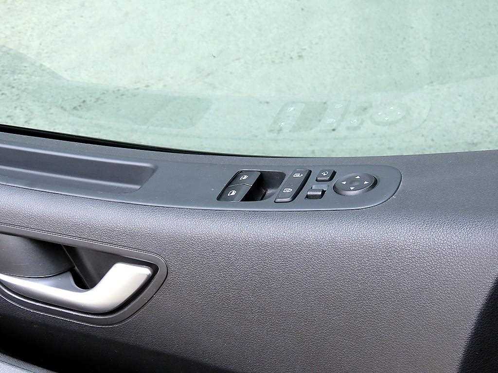 HYUNDAI Staria - Vista 12