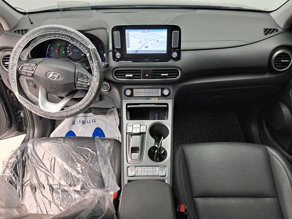 HYUNDAI Kona - Vista 6