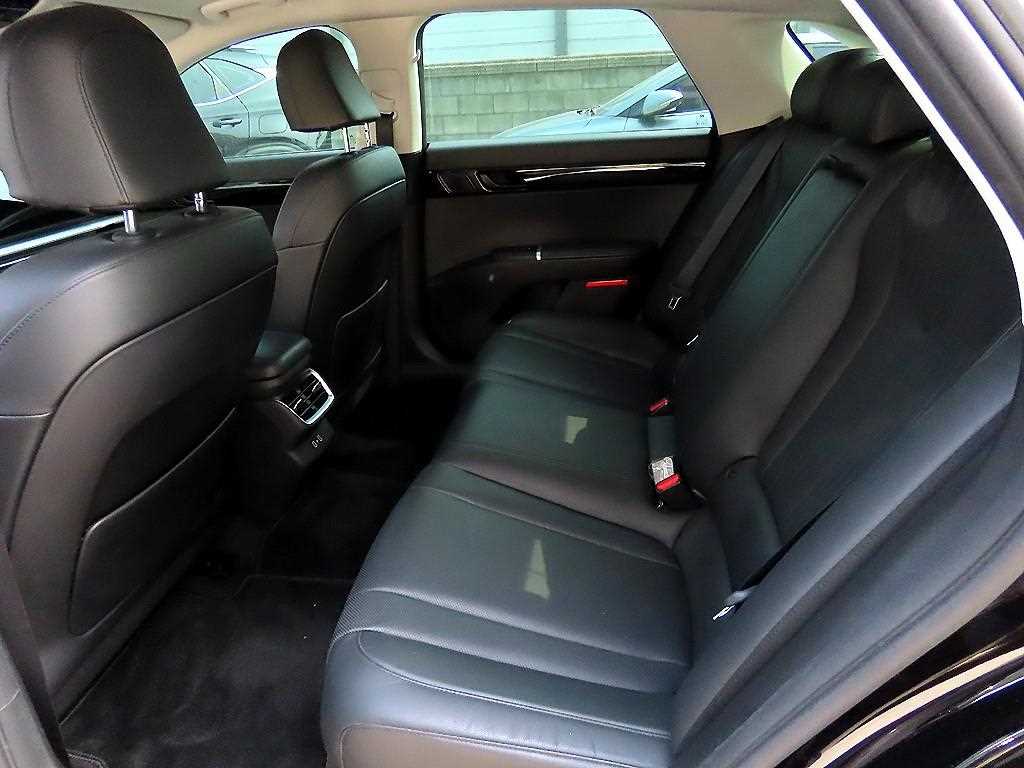 HYUNDAI Grandeur - Vista 6