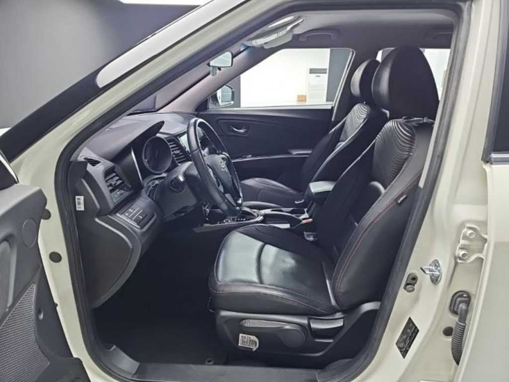 Ssangyong Tivoli 2019 - Importación desde Corea - HF Imports Iquique - Foto 15
