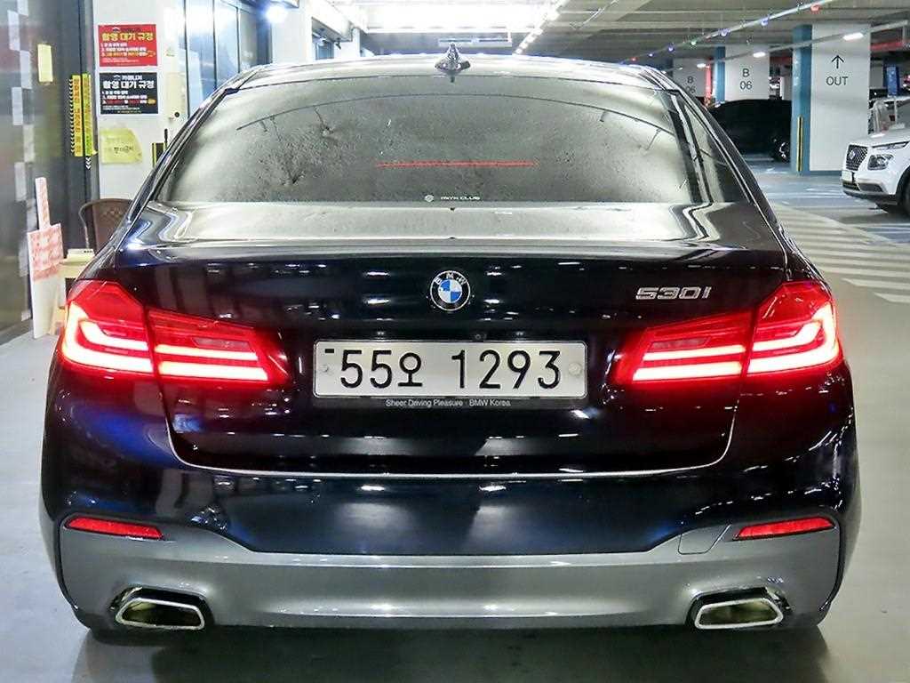 BMW 5 Series - Vista 5