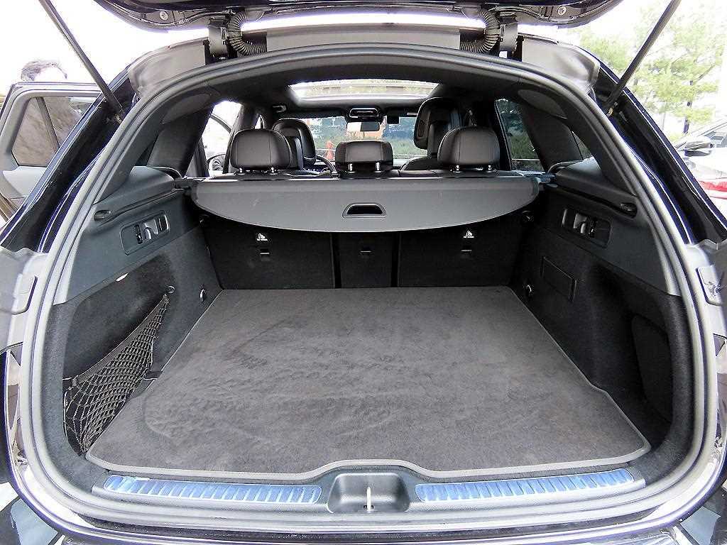 Mercedes Benz GLC Class 2024 Negro - Importación desde Corea - HF Imports Iquique - Foto 17