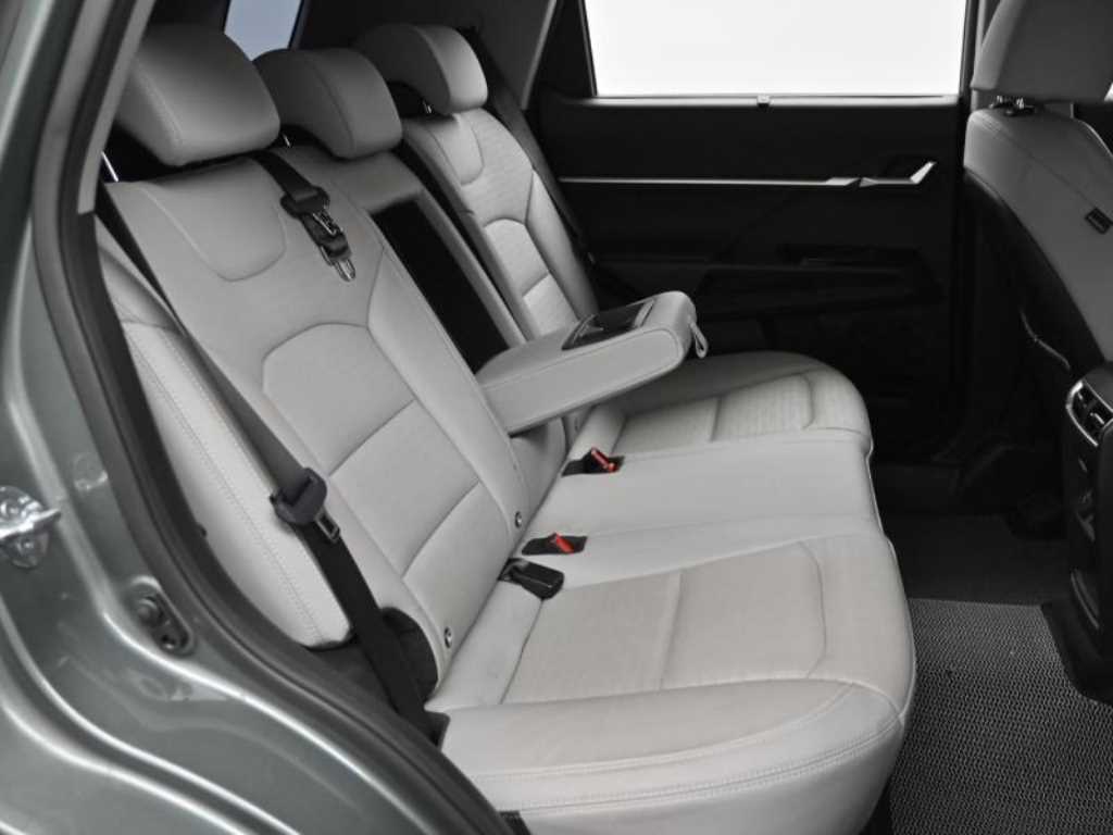 Ssangyong Torres - Vista 12