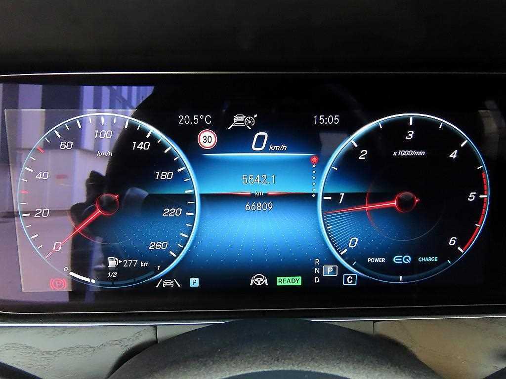 Mercedes Benz CLS Class - Vista 9