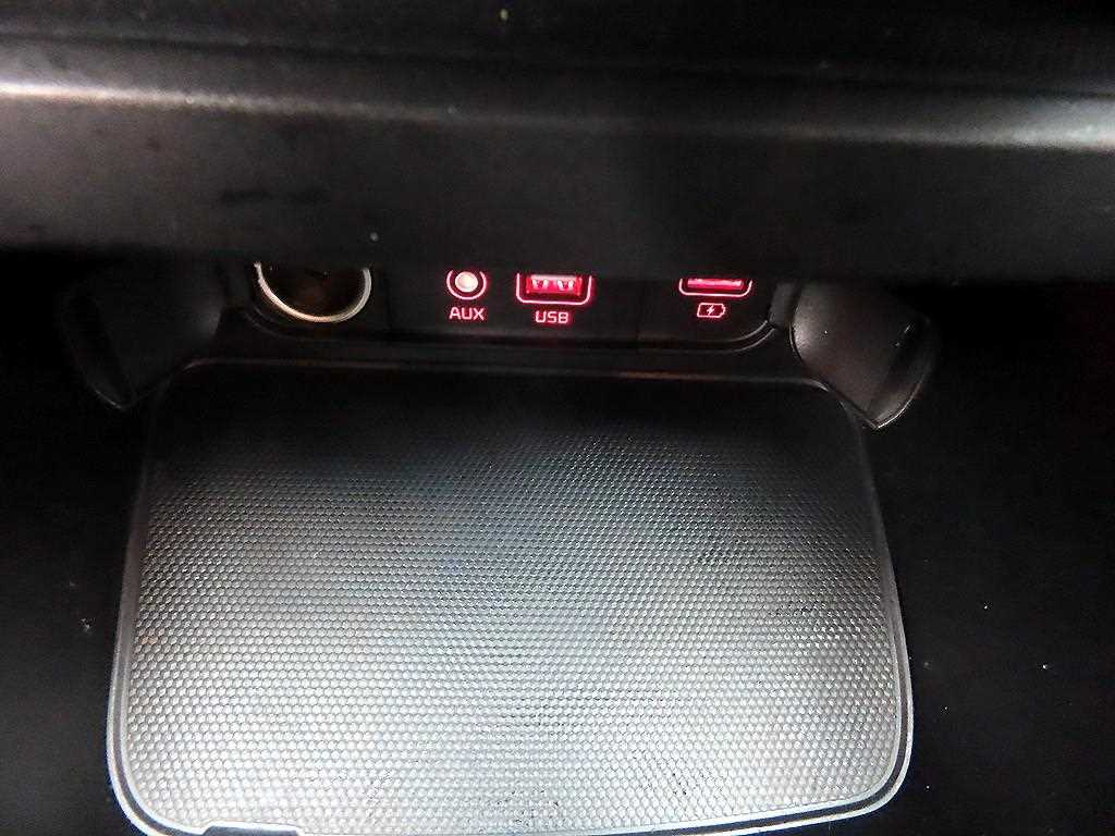 KIA K3 2019 Blanco - Importación desde Corea - HF Imports Iquique - Foto 13